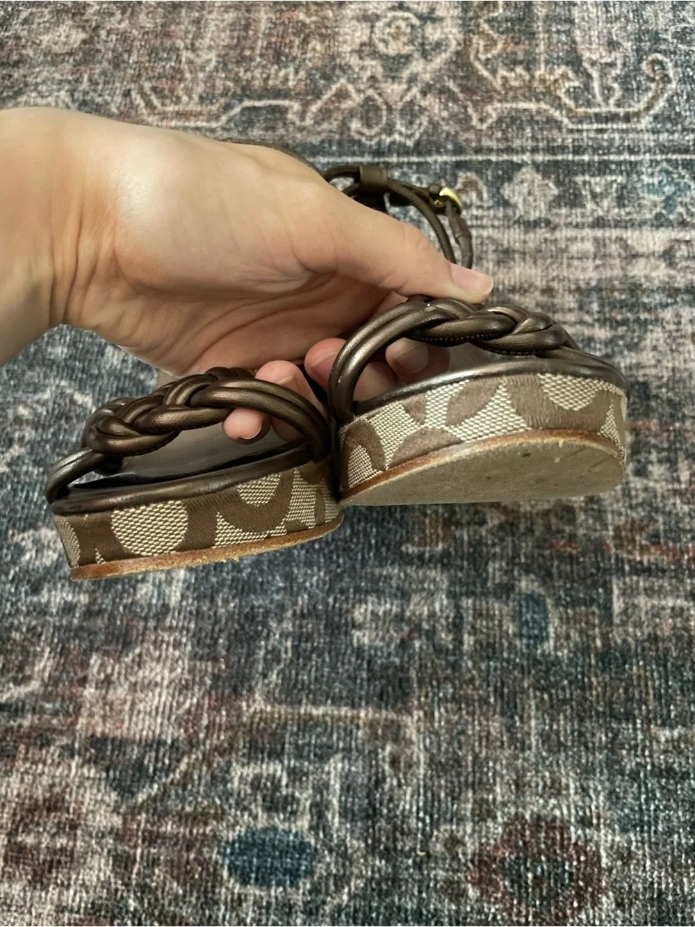 Coach Kinsey leather wedge heels size 8 guc